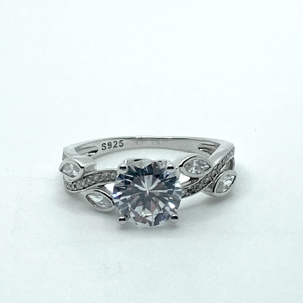 Vtg Sterling Silver Cubic Zirconia Stone Twisted Band w Leaves Floral Sz 7.75
